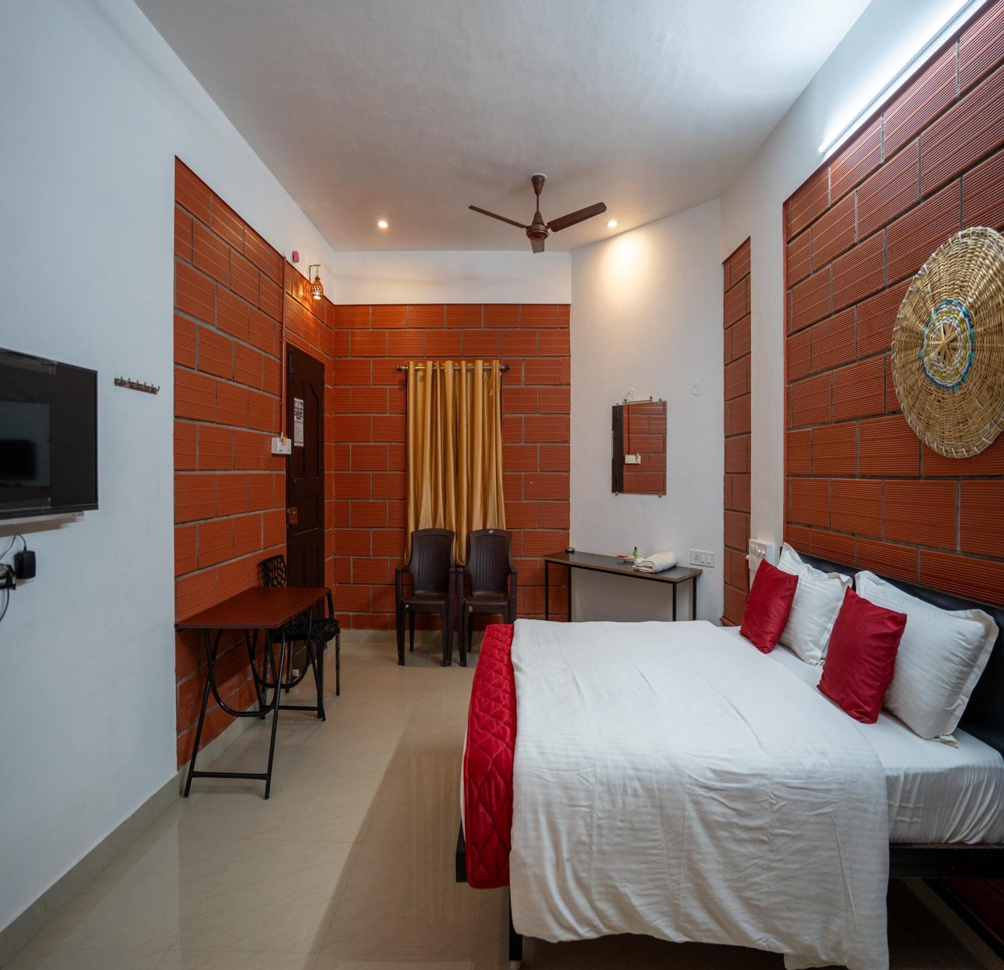 Claynest Resorts Kuttalam  Ngoại thất bức ảnh